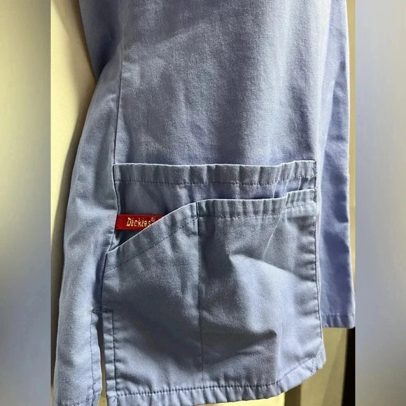 Dickies Women's EDS Signature V-Neck Scrub Top - Picture 4 of 5